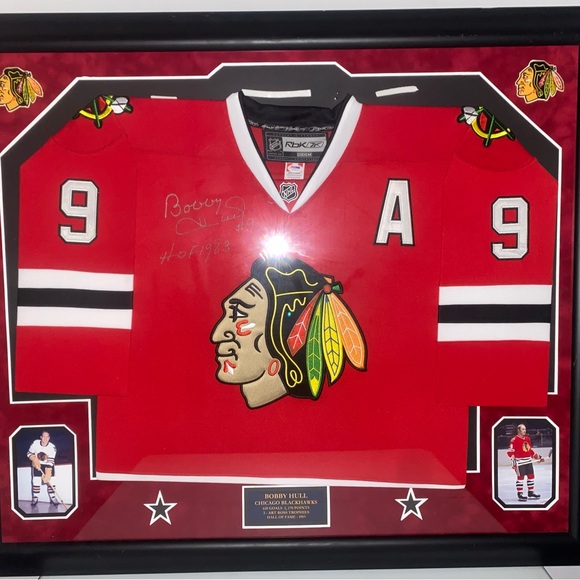 Bobby Hull Autograph Signed Chicago Blackhawks Framed Jersey PSA Certified - Picture 4 of 4
